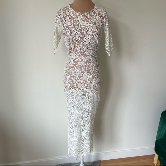 FOR LOVE & LEMONS Luna Lace Sheet Open Back White Maxi Dress NWOT Size X-Small - Picture 5 of 12